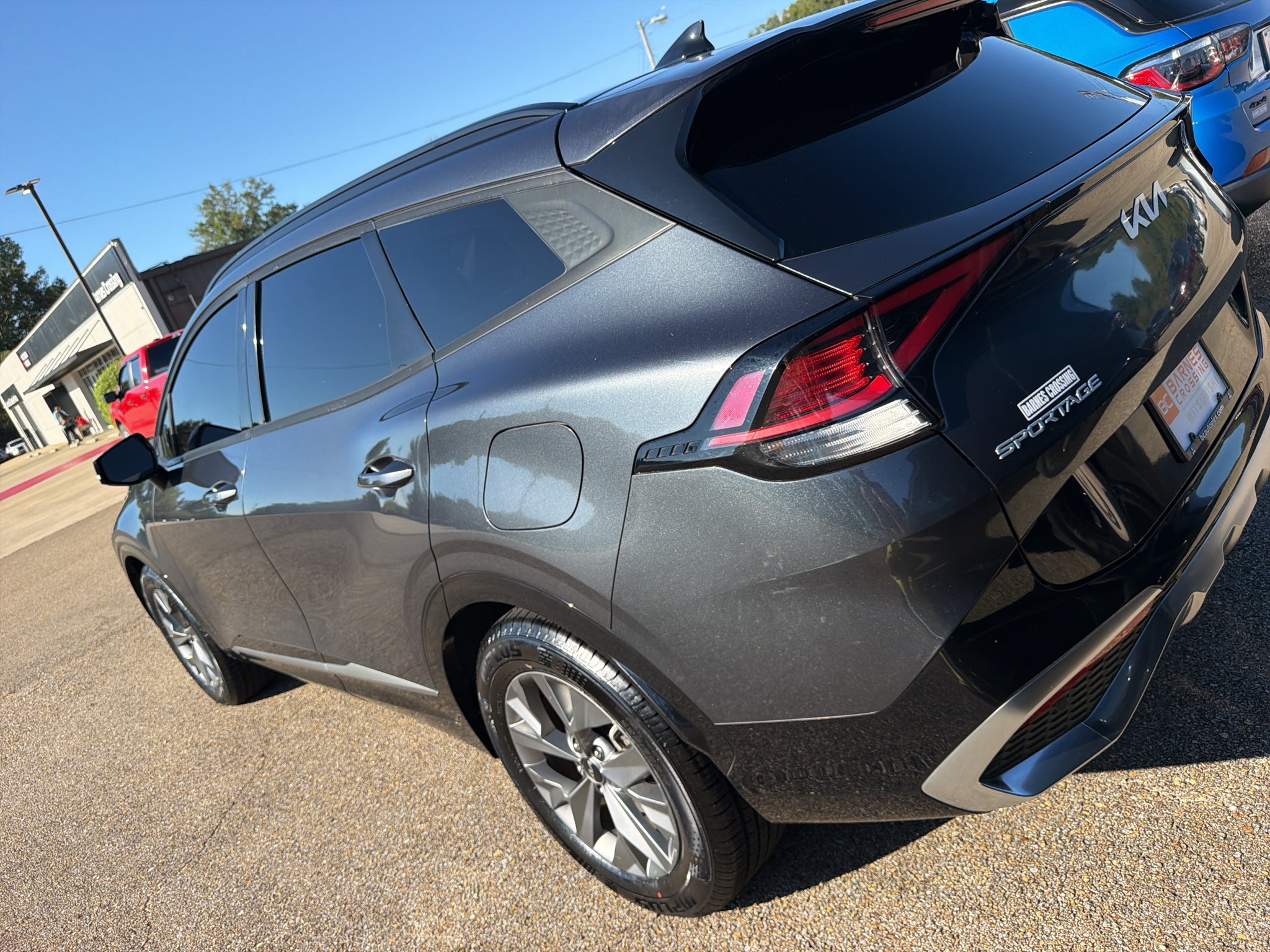 Used 2023 Kia Sportage SX FWD image 6