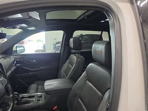 Used 2022 Chevrolet Traverse High Country AWD/4WD image 15