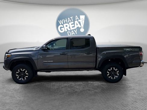 Certified 2020 Toyota Tacoma TRD Off-Road AWD/4WD image 7