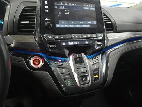Used 2022 Honda Odyssey Elite image 9