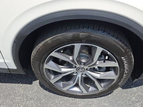 Used 2024 Acura MDX SH-AWD w/ Technology Package image 17