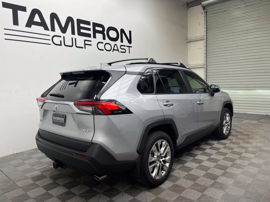 Used 2025 Toyota RAV4 XLE Premium w/ Weather Package FWD image 7