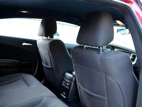 Used 2020 Dodge Charger SXT w/ Blacktop Package image 39