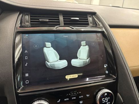 Used 2021 Jaguar E-PACE SE image 31