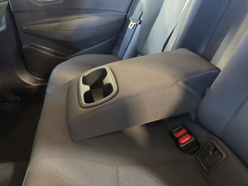 Used 2021 Toyota Corolla LE w/ Carpet Mat Package (TMS) FWD image 18