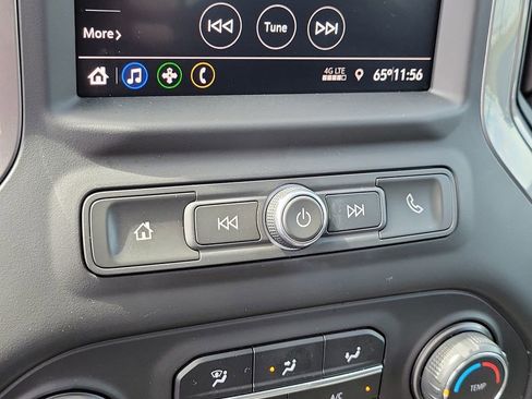 Used 2021 Chevrolet Silverado 1500 Custom Trail Boss w/ LPO, Dark Essentials Package AWD/4WD image 15