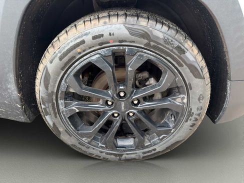 Used 2019 GMC Terrain SLE w/ Driver Convenience Package AWD/4WD image 26