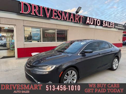 Used 2016 Chrysler 200 Limited w/ Convenience Group image 1