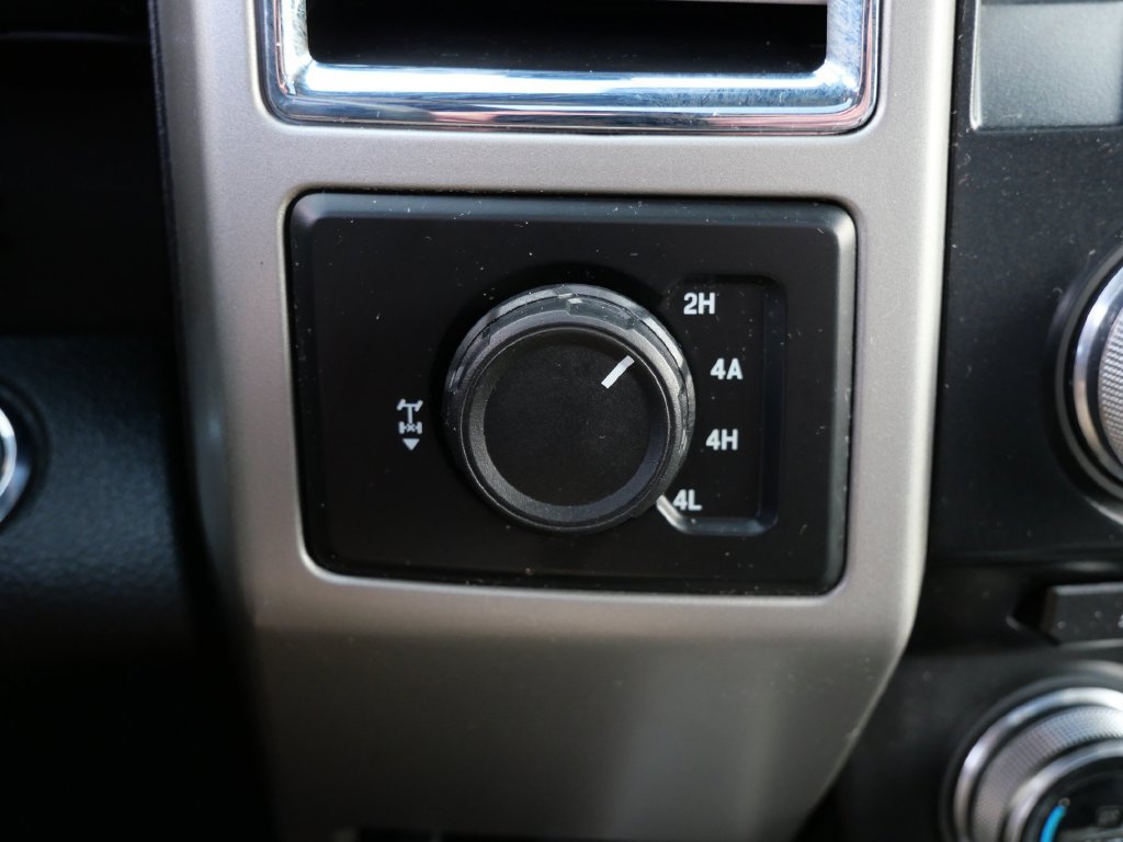 Used 2015 Ford F150 Lariat w/ Equipment Group 502A Luxury AWD/4WD image 22