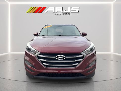 Used 2016 Hyundai Tucson SE w/ Option Group 12 AWD/4WD image 2