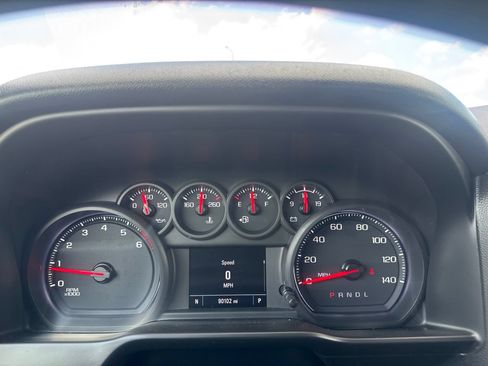 Used 2020 Chevrolet Silverado 1500 Custom w/ Custom Value Package RWD image 35