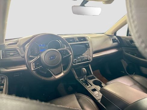 Used 2018 Subaru Outback 2.5i Limited image 23