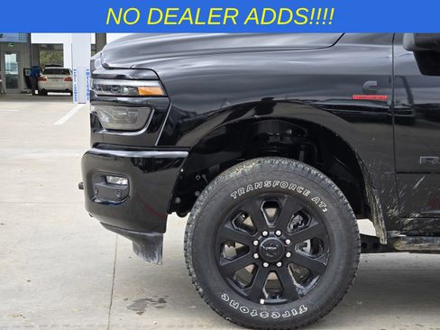 New 2026 RAM 2500 Laramie AWD/4WD image 9