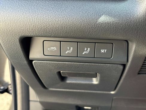 Used 2022 MAZDA CX-30 AWD 2.5 S w/ Premium Package image 29