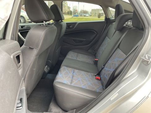 Used 2013 Ford Fiesta SE image 10