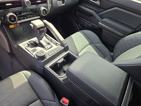 New 2026 Toyota Tacoma TRD Off-Road AWD/4WD image 15