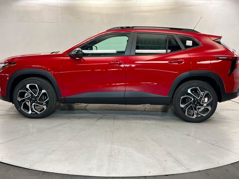New 2026 Chevrolet Trax RS w/ Driver Confidence Package FWD image 2