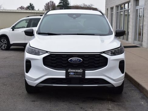 Used 2023 Ford Escape ST-Line image 8