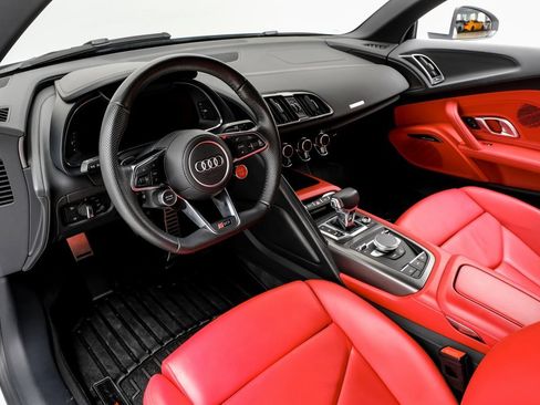 Used 2020 Audi R8 V10 w/ 20" Wheel Package image 9