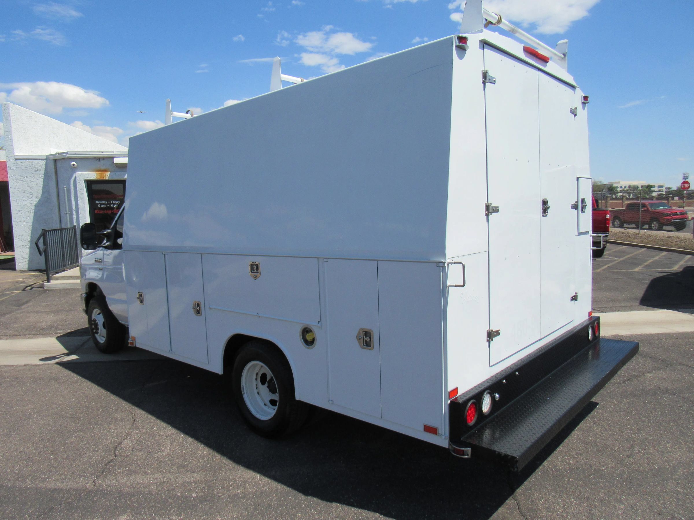 Used 2015 Ford E-350 and Econoline 350 Super Duty w/ Power Windows & Locks Group RWD image 8