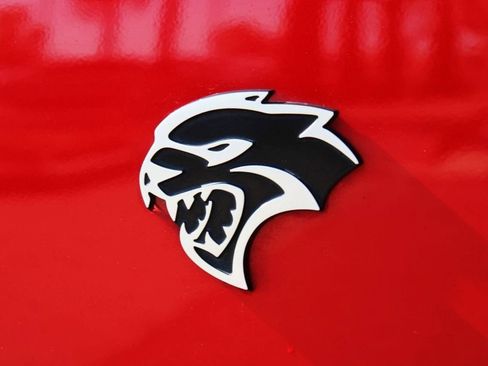 Used 2016 Dodge Challenger SRT Hellcat RWD image 11