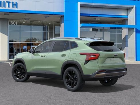 New 2026 Chevrolet Trax ACTIV w/ Driver Confidence Package FWD image 3