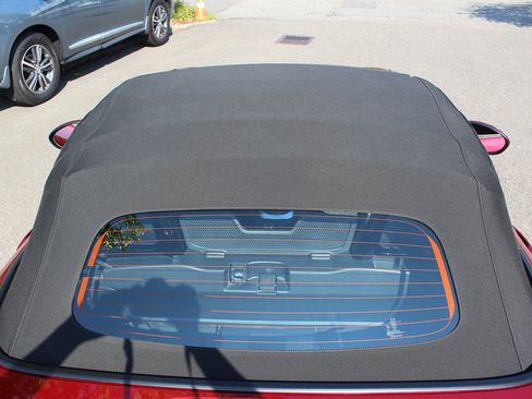 Used 2022 MAZDA MX-5 Miata Grand Touring RWD image 8