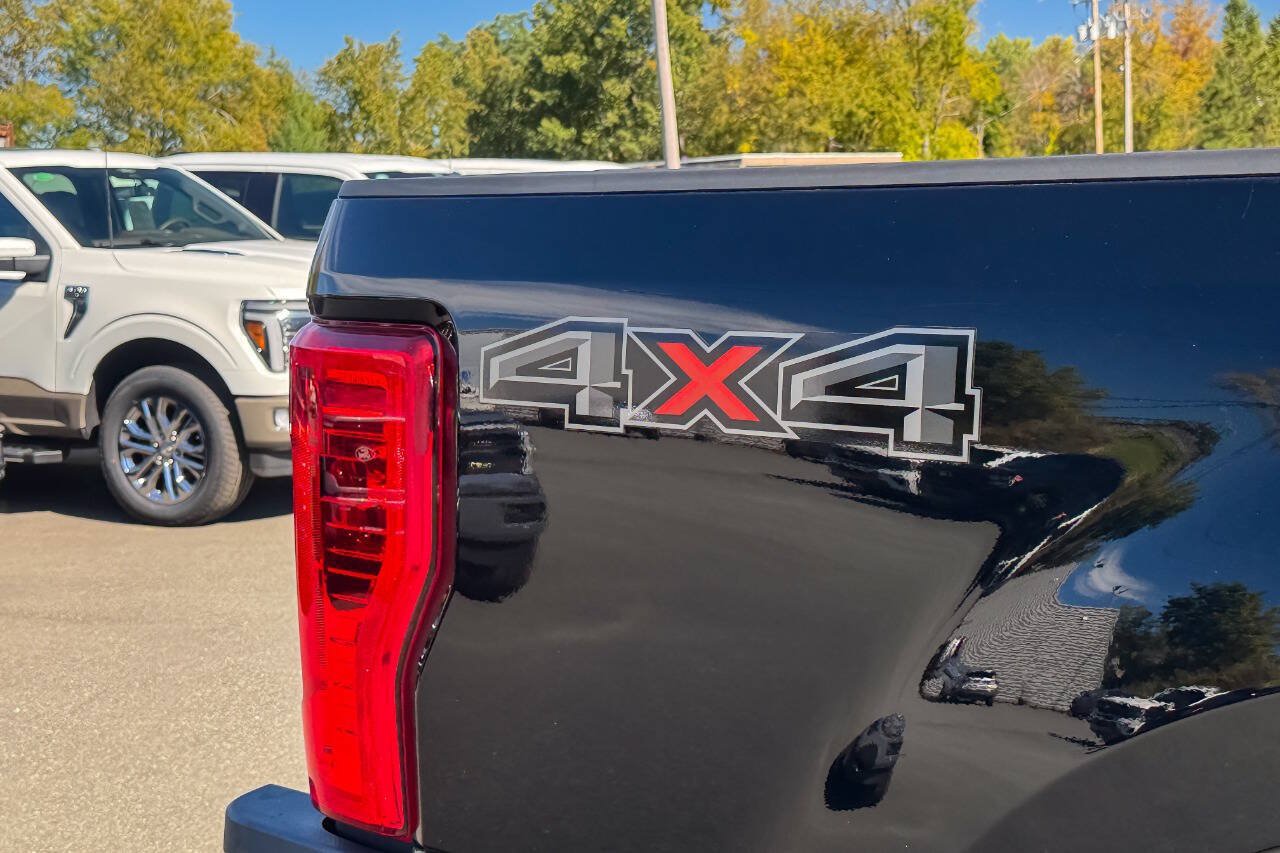 Used 2017 Ford F350 XLT AWD/4WD image 15