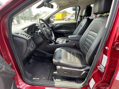 Used 2017 Ford Escape Titanium AWD/4WD image 19