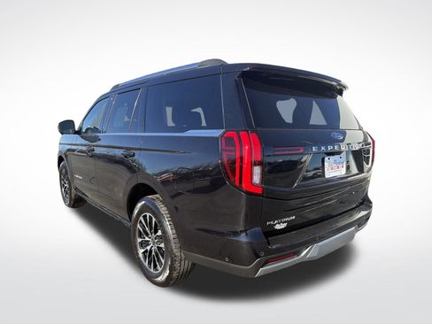Certified 2025 Ford Expedition Platinum image 16