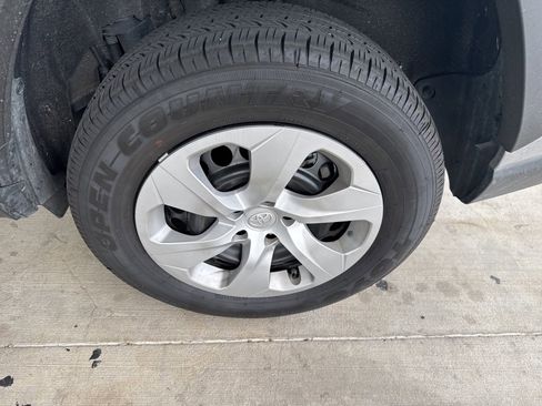 Used 2025 Toyota RAV4 LE image 10