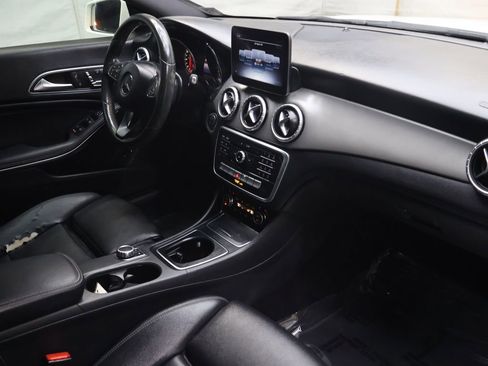 Used 2018 Mercedes-Benz CLA 250 image 11