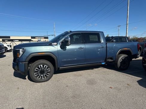New 2026 GMC Sierra 2500 Denali Ultimate image 13
