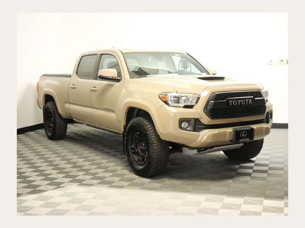 Used 2019 Toyota Tacoma TRD Sport w/ Technology Package AWD/4WD image 1