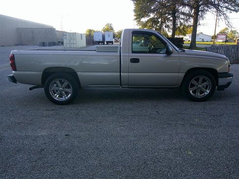 Used 2007 Chevrolet Silverado 1500 W/T image 6