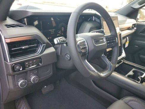 New 2026 GMC Yukon Denali w/ Sun & Power Step Package image 16