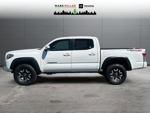 Certified 2023 Toyota Tacoma TRD Off-Road w/ Technology Package AWD/4WD image 2