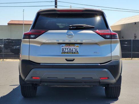 Used 2021 Nissan Rogue SL w/ Premium Package image 5