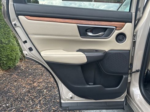 Used 2017 Honda CR-V EX-L image 9