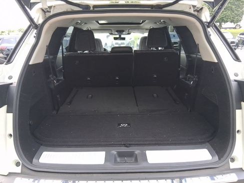 Certified 2023 INFINITI QX60 Luxe w/ Vision Package AWD/4WD image 32