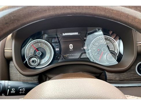 Used 2022 RAM 1500 Limited AWD/4WD image 29