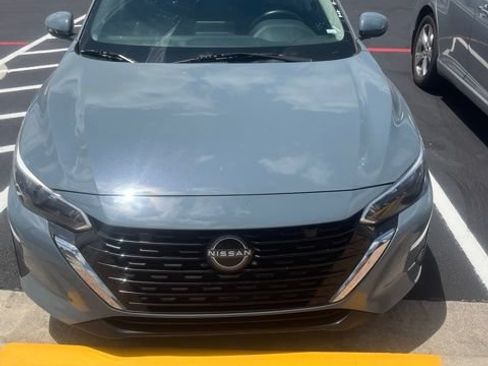 Used 2024 Nissan Sentra SV FWD image 2