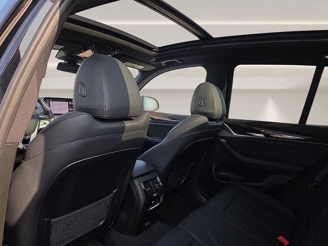 Used 2024 BMW X3 xDrive30i w/ Premium Package w/ZPA AWD/4WD image 13