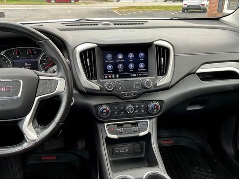 Used 2022 GMC Terrain SLT image 6