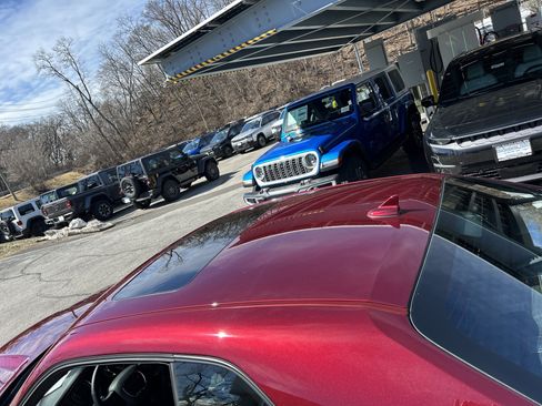 Certified 2023 Dodge Challenger R/T image 14