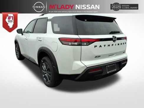 New 2025 Nissan Pathfinder SV image 5