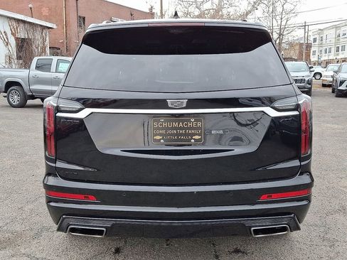 Used 2023 Cadillac XT6 Sport w/ Technology Package image 6
