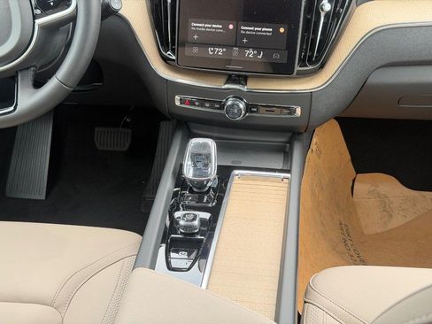 New 2026 Volvo XC60 B5 Plus w/ Climate Package AWD/4WD image 8