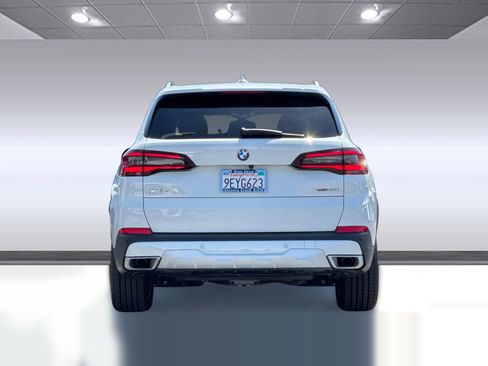 Certified 2023 BMW X5 xDrive40i w/ Premium Package AWD/4WD image 9