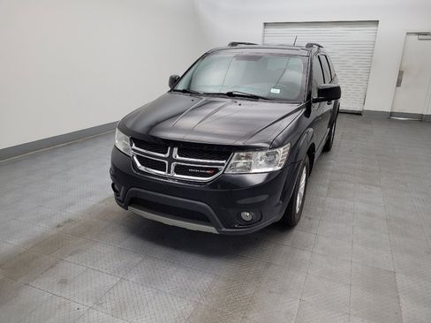 Used 2017 Dodge Journey SXT image 15